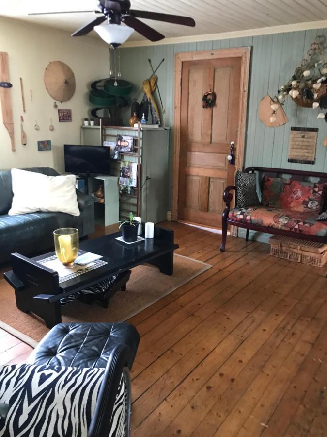 Gite Au Toit Bleu Bed & Breakfast Sainte-Famille Екстериор снимка